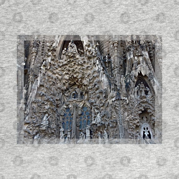 La Sagrada Familia breath-taking exterior: detailed architecture photography by F-for-Fab